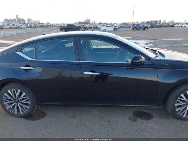 Nissan Altima Sv Fwd Image 11