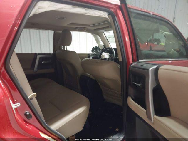 Toyota 4Runner Limited Image 2