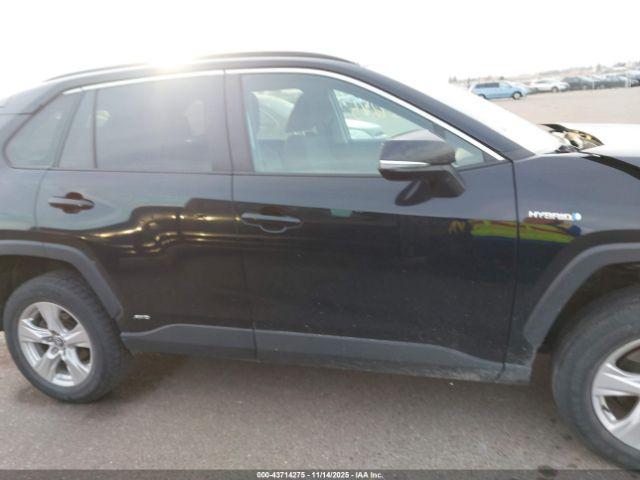 Toyota RAV4 Xle Image 14