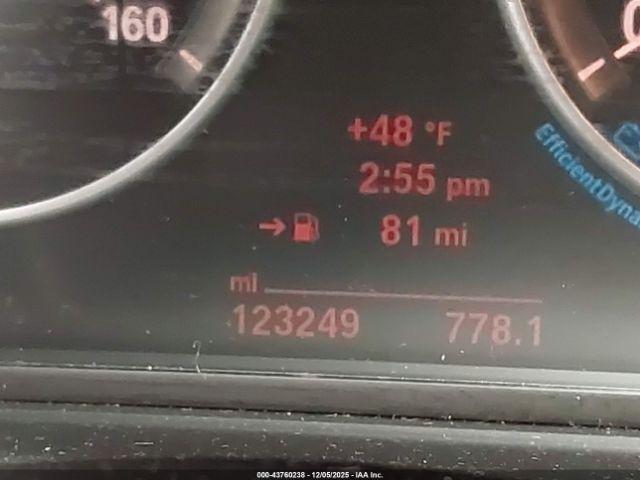 BMW 5 Series Image 12