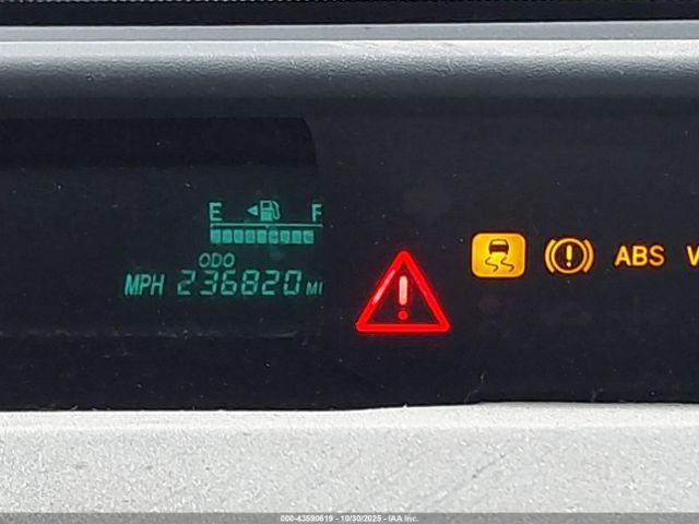 Toyota Prius Image 12