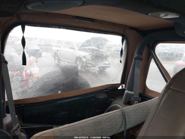 Jeep Wrangler Se Image 2