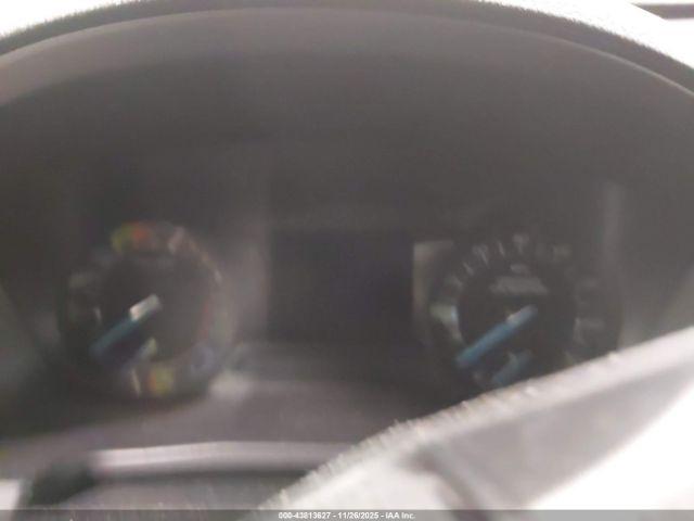 Ford Utility Police Intercepto Image 4