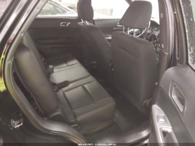 Ford Utility Police Intercepto Image 13