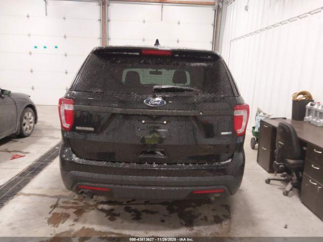 Ford Utility Police Intercepto Image 12