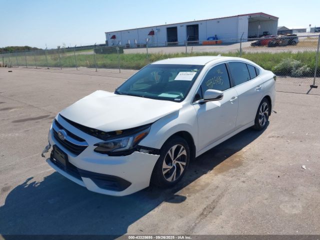 Subaru Legacy Premium Image 3