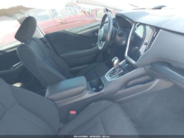 Subaru Legacy Premium Image 14