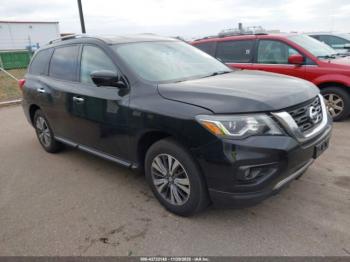  Salvage Nissan Pathfinder