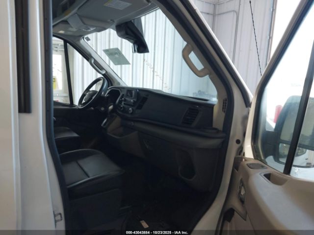 Ford Transit Image 13
