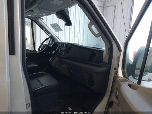 Ford Transit Image 13