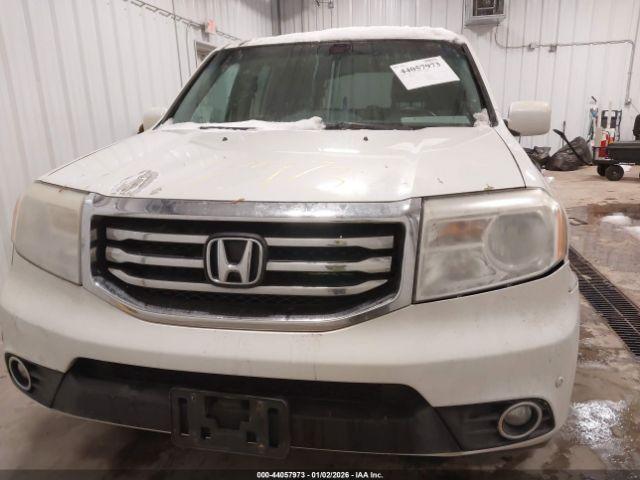 Honda Pilot Touring Image 2