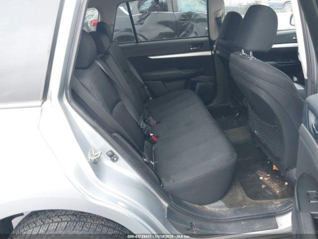 Subaru Outback 2.5i Premium Image 11