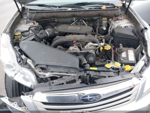 Subaru Outback 2.5i Premium Image 10