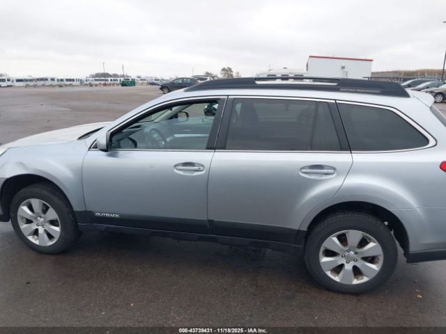 Subaru Outback 2.5i Premium Image 14