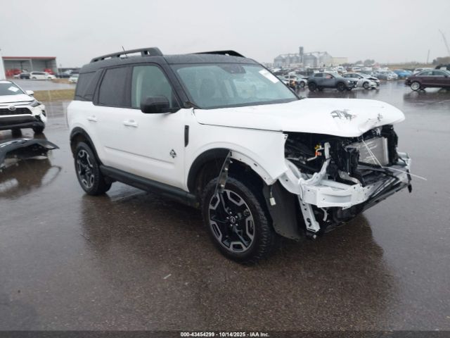 Ford Bronco Outer Banks Image 1
