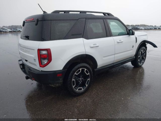 Ford Bronco Outer Banks Image 4