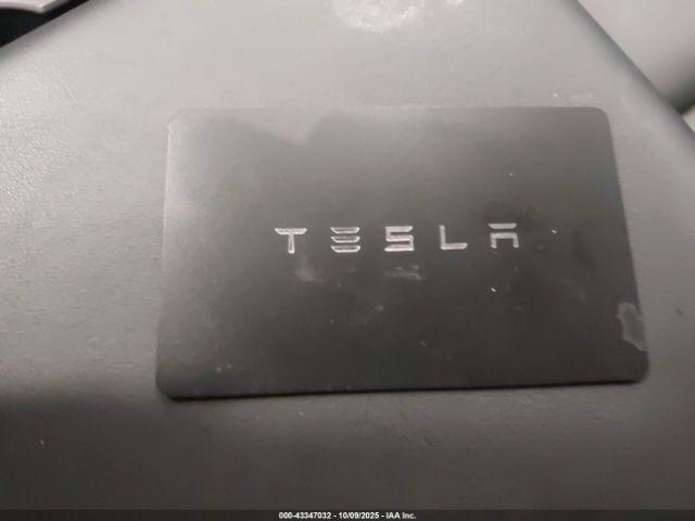 Tesla Model Y Image 8