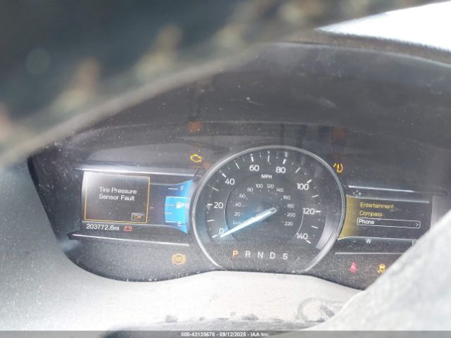 Ford Explorer Xlt Image 15