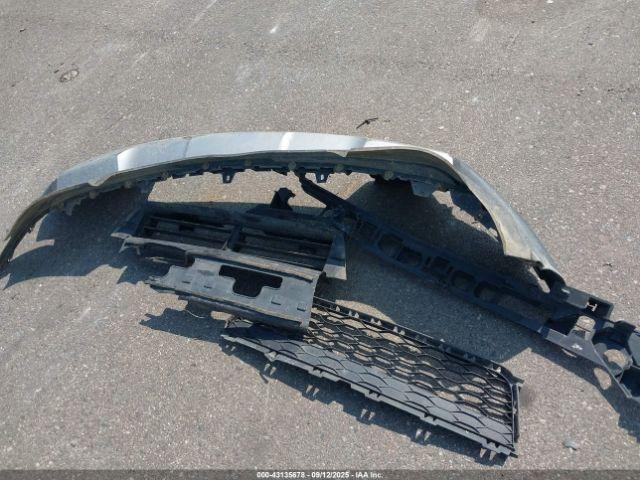 Ford Explorer Xlt Image 3