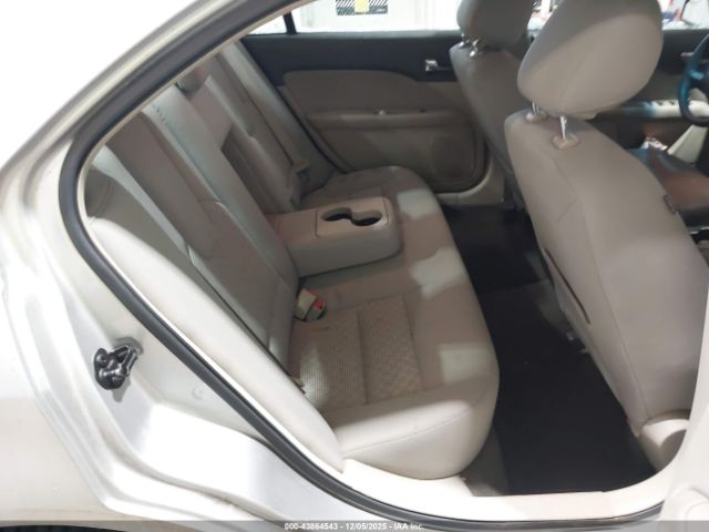 Ford Fusion Se Image 4