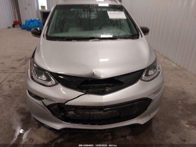 Chevrolet Bolt Premier Image 11