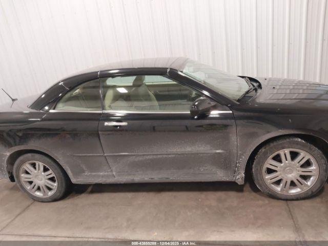 Chrysler Sebring Limited Image 11