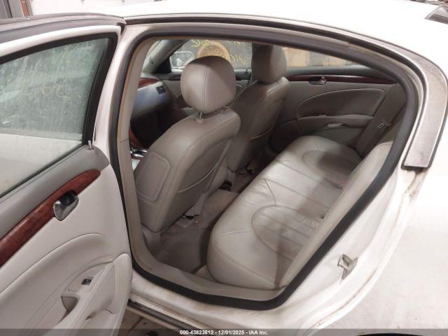 Buick Lucerne Cxl Image 3