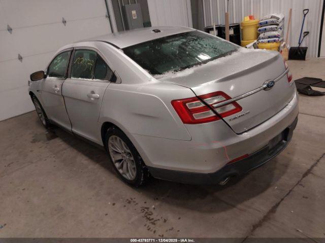 Ford Taurus Limited Image 7