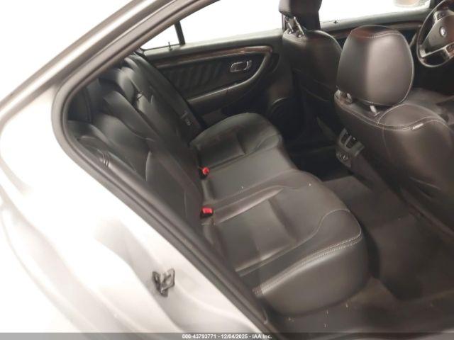 Ford Taurus Limited Image 10