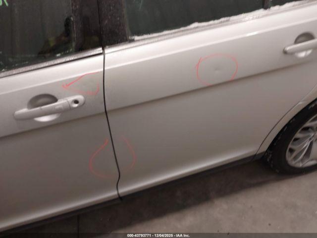 Ford Taurus Limited Image 2