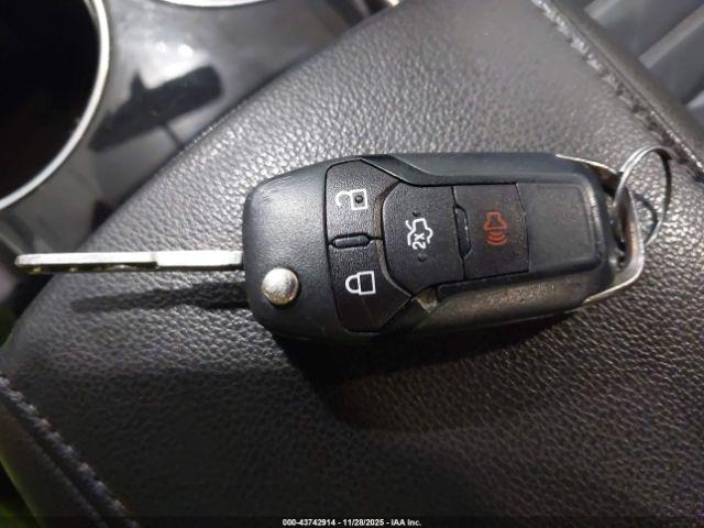 Ford Fusion Se Image 4