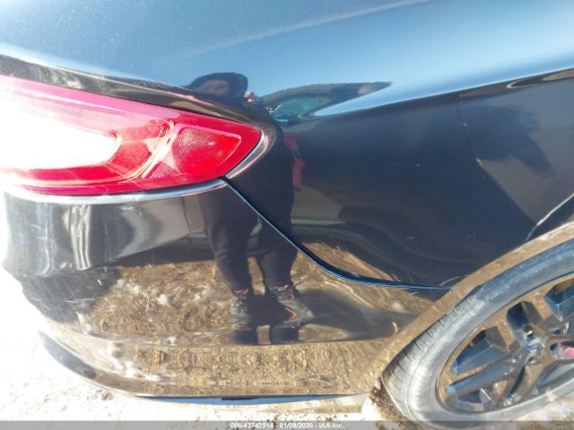 Ford Fusion Se Image 8