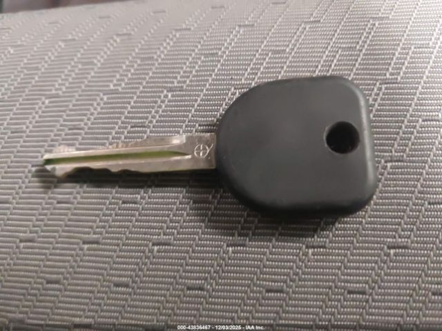 Chevrolet Silverado 1500 Ls Image 12