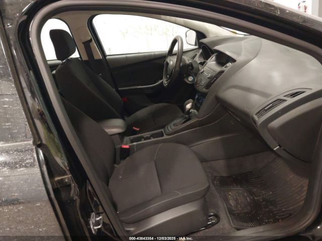 Ford Focus Se Image 7