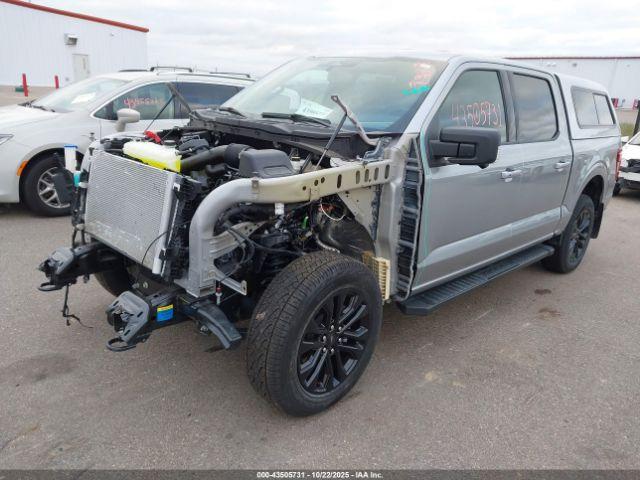 Ford F-150 Xlt Image 14