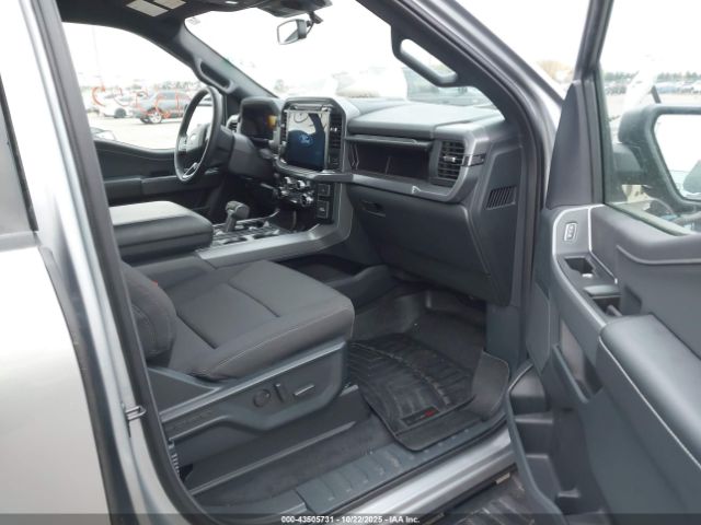 Ford F-150 Xlt Image 16