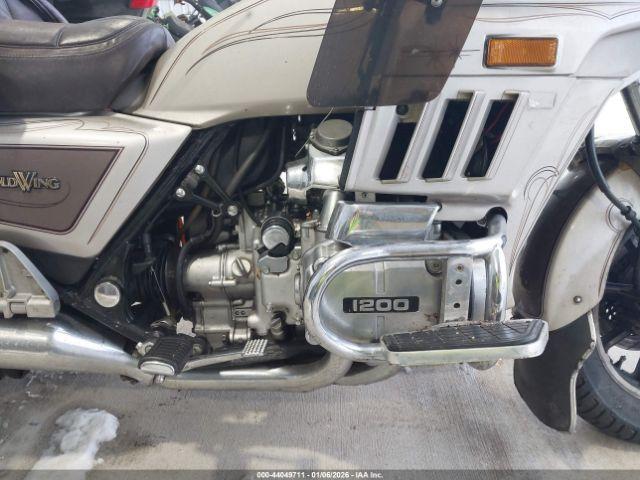 Honda Gl1200 A Image 9