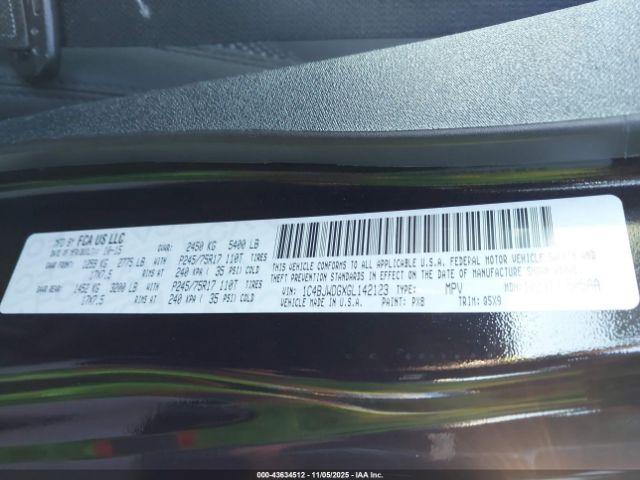 Jeep Wrangler Black Bear Image 4