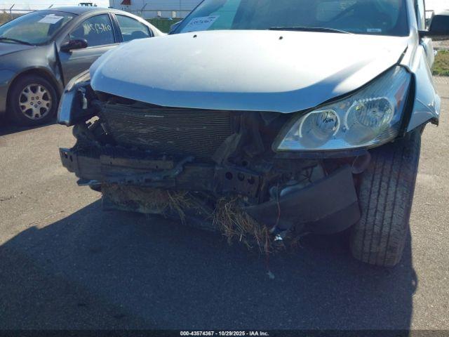 Chevrolet Traverse Ls Image 13