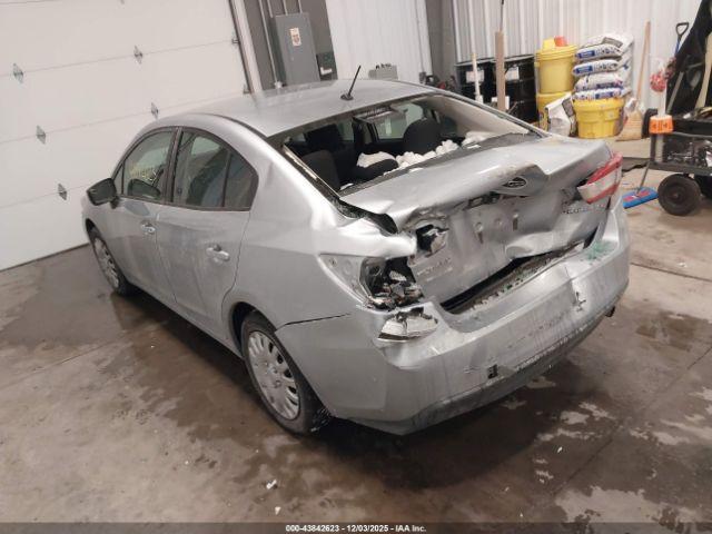 Subaru Impreza 2.0i Image 12