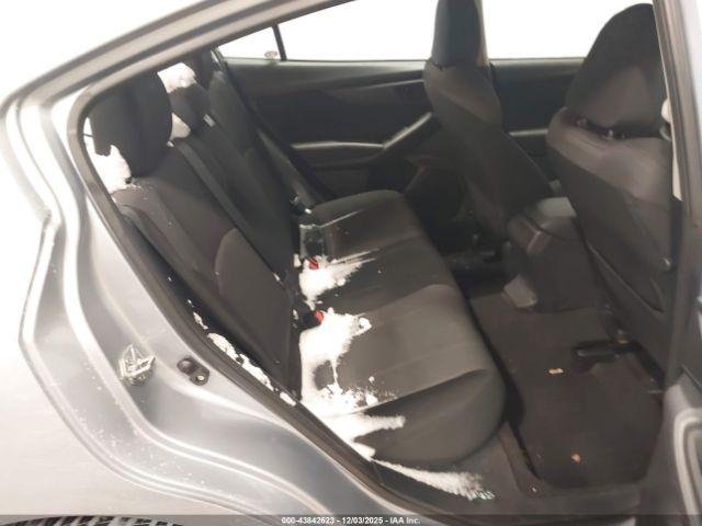 Subaru Impreza 2.0i Image 8