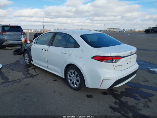 Toyota Corolla Le Image 4