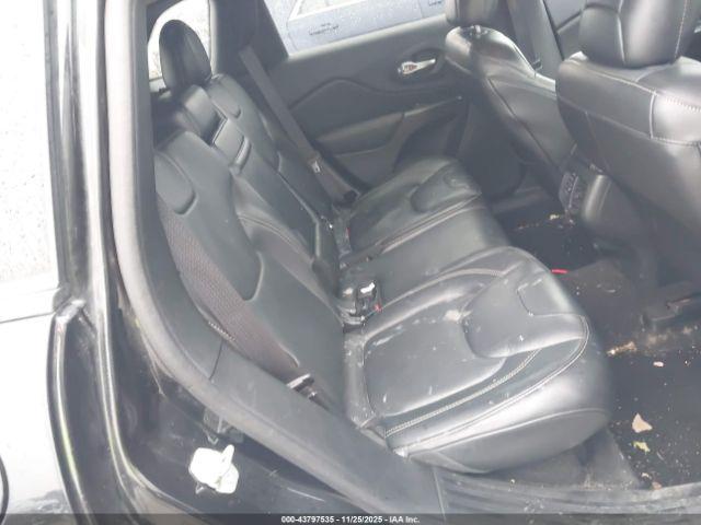 Jeep Cherokee Limited Image 8