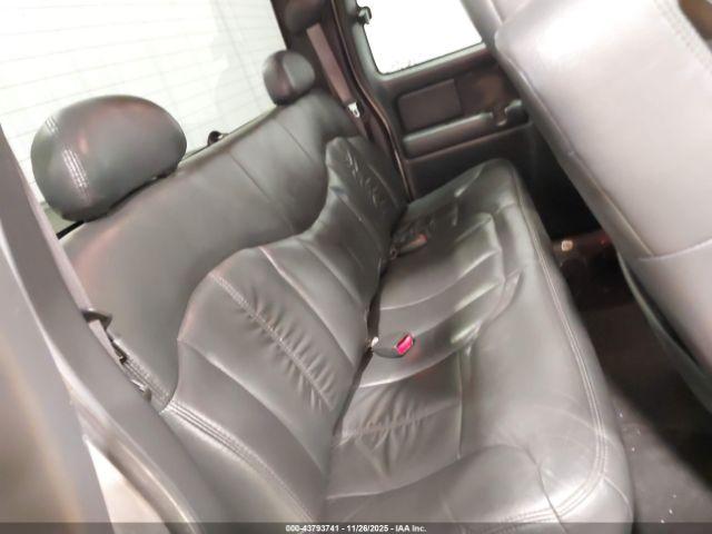 Chevrolet Silverado 1500 Lt Image 12