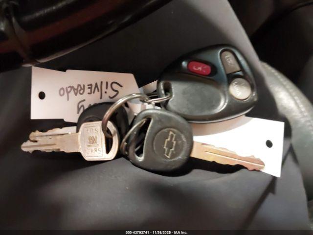 Chevrolet Silverado 1500 Lt Image 13