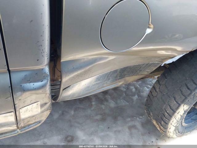 Chevrolet Silverado 1500 Lt Image 3