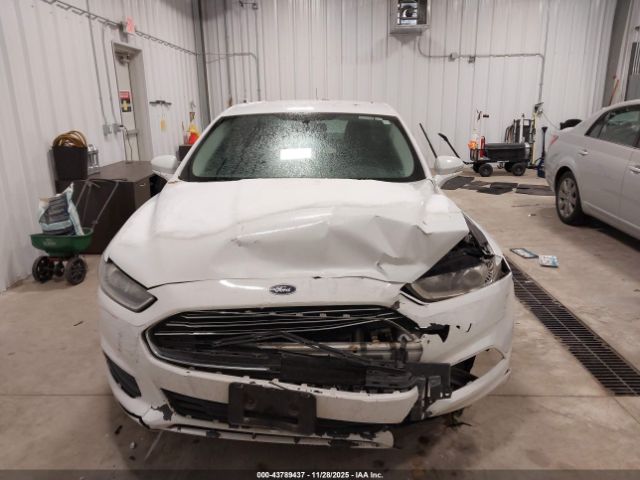 Ford Fusion Se Image 6