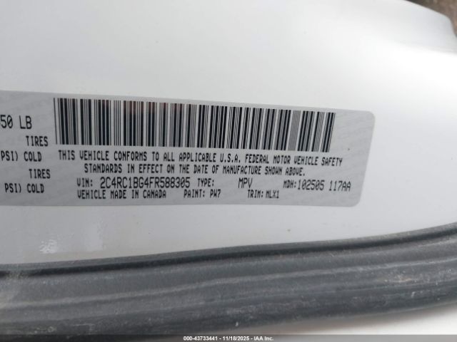 Chrysler Town & Country Touring Image 17