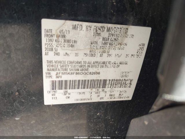 Ford Explorer Limited Image 16