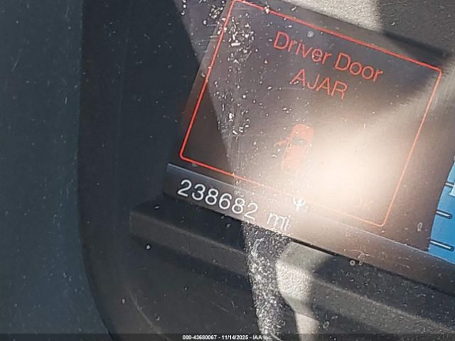 Ford Explorer Limited Image 7